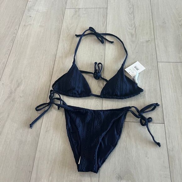Andie Swim The String Bikini Top Eyelet Navy and bottom size M - Picture 1 of 5